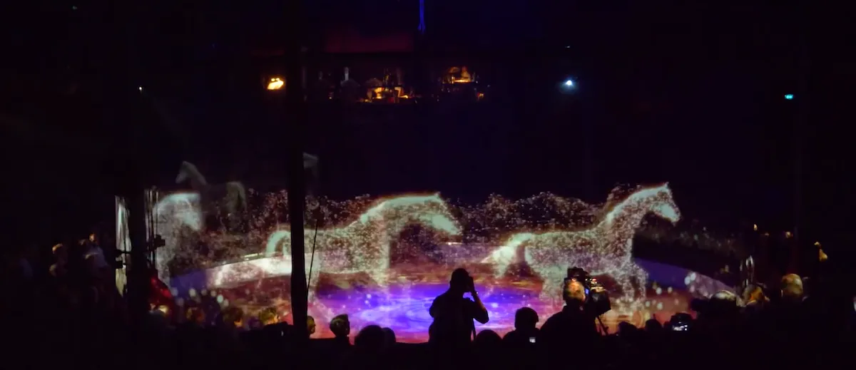 Цирк відмовився від живих тварин, натомість замінив їх голограмами Цирк відмовився від живих тварин, натомість замінив їх голограмами