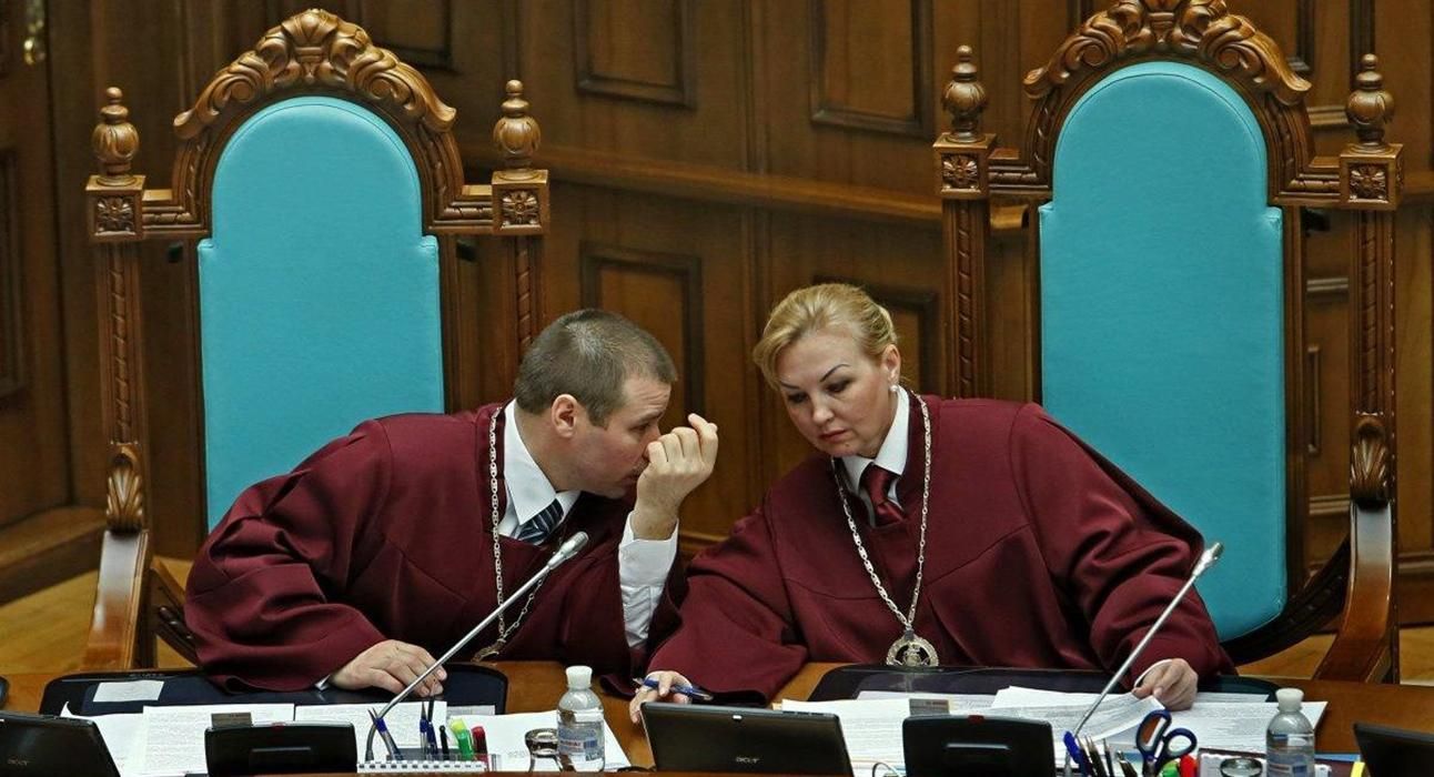 Будут ли подавать декларации активисты-антикоррупционеры: решение Конституционного суда Будут ли подавать декларации активисты-антикоррупционеры: решение Конституционного суда