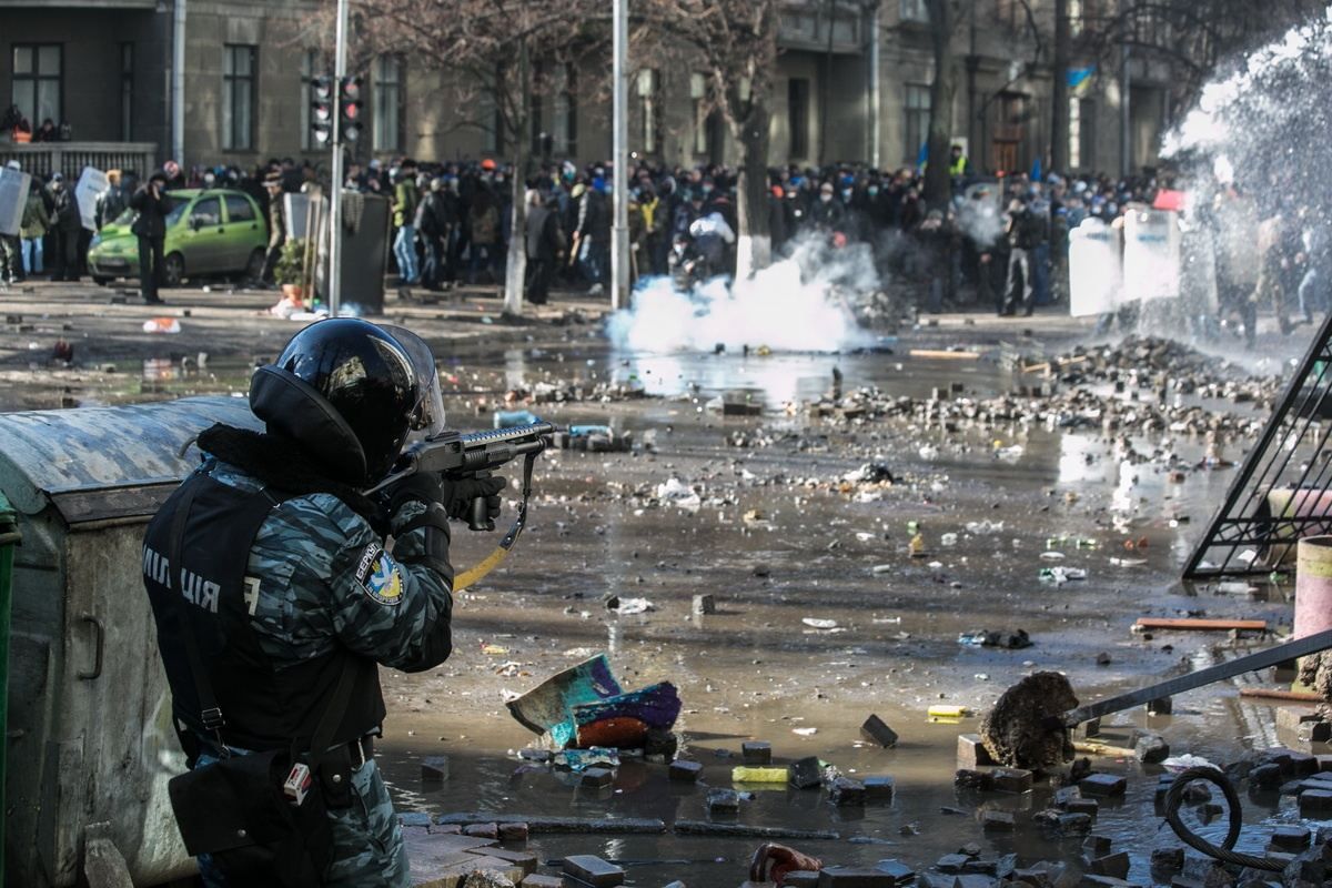 Зброї у людей на Майдані не бачили: на суді проти екс-беркутівців пролунали важливі свідчення