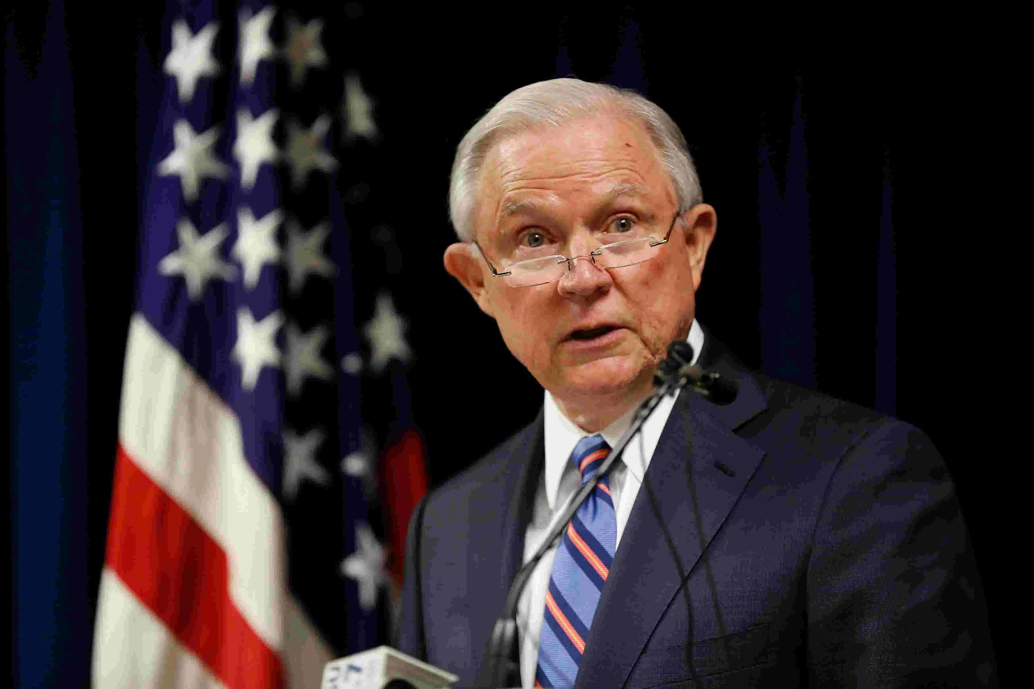 Джефф Сешнс Джефф Сешнс