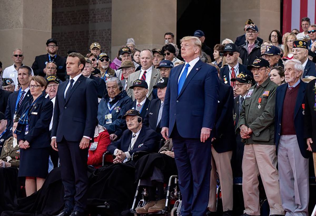 Трамп і Макрон поговорили про Україну Трамп і Макрон поговорили про Україну