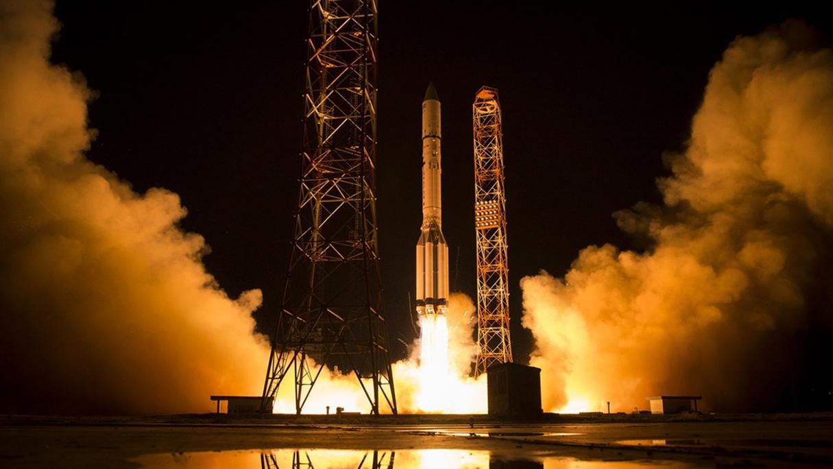 У российского спутника "Ямал-601" возникли проблемы: что об этом известно