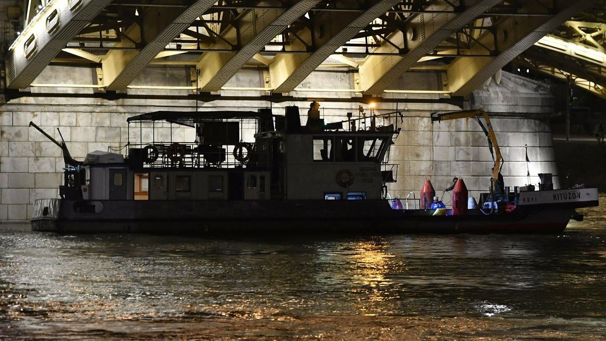 Авария катера в Будапеште: арестованного украинского капитана допросили