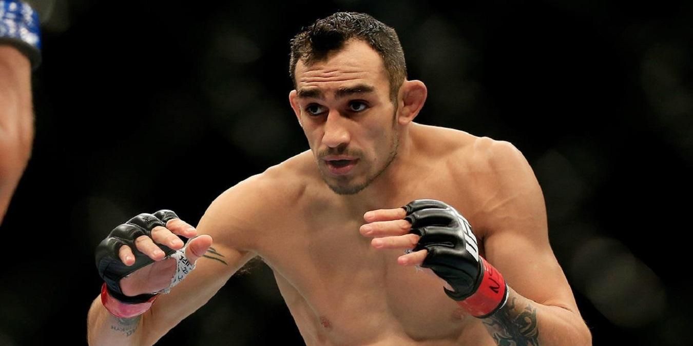Тони Фергюнсон одержал 12 победу подряд в главном бою UFC 238