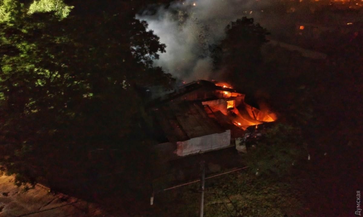 Смертельный пожар в психбольнице Одессы: Зеленский требует провести расследование Смертельный пожар в психбольнице Одессы: Зеленский требует провести расследование