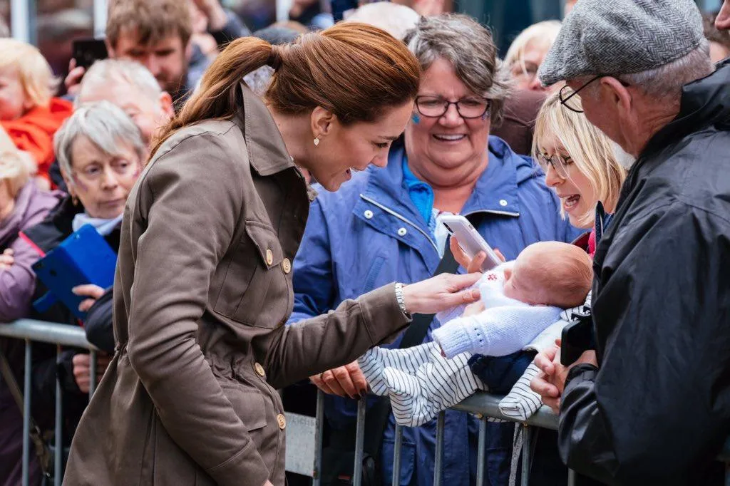 Кейт Міддлтон на зустрічі з фермерами Кейт Міддлтон на зустрічі з фермерами