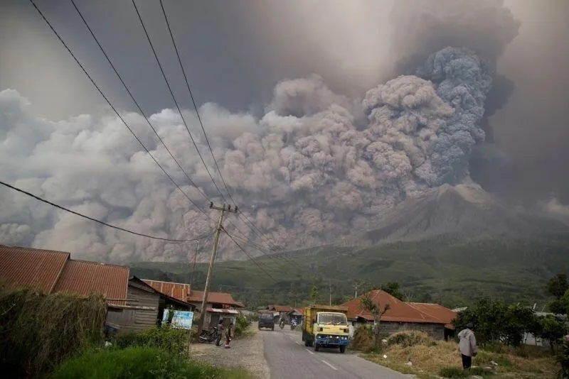 Індонезія виверження вулкану