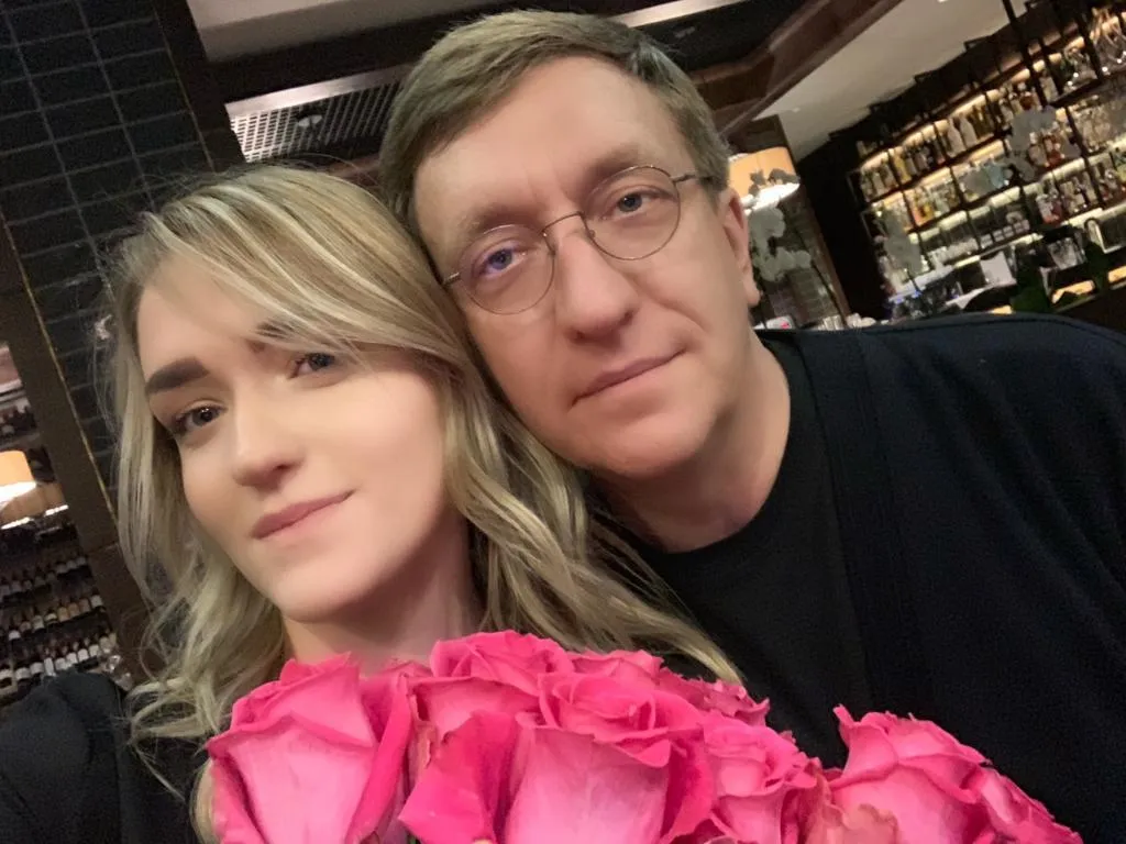 Владислав Бухарєв Юлія Бухарєва Владислав Бухарєв Юлія Бухарєва