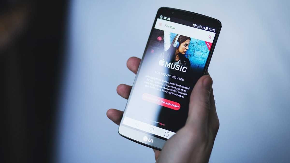 Приват повертає гроші користувачам за підписку на Apple Music Приват повертає гроші користувачам за підписку на Apple Music