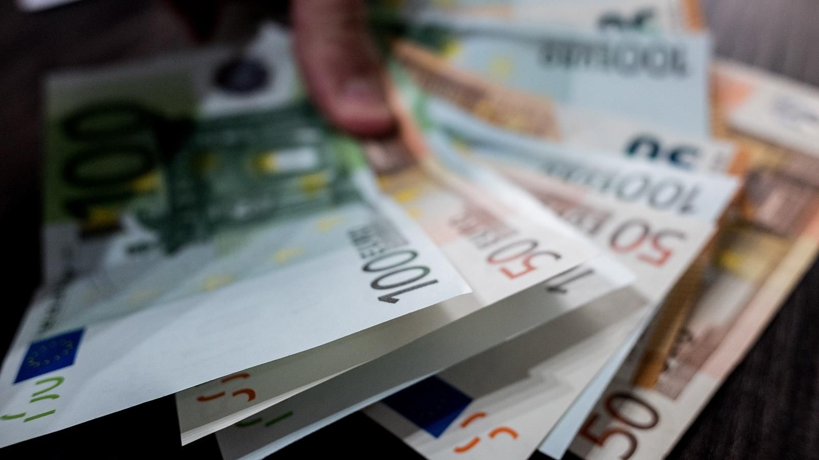 Курс доллара, евро - курс валют НБУ на 14 июня 2019