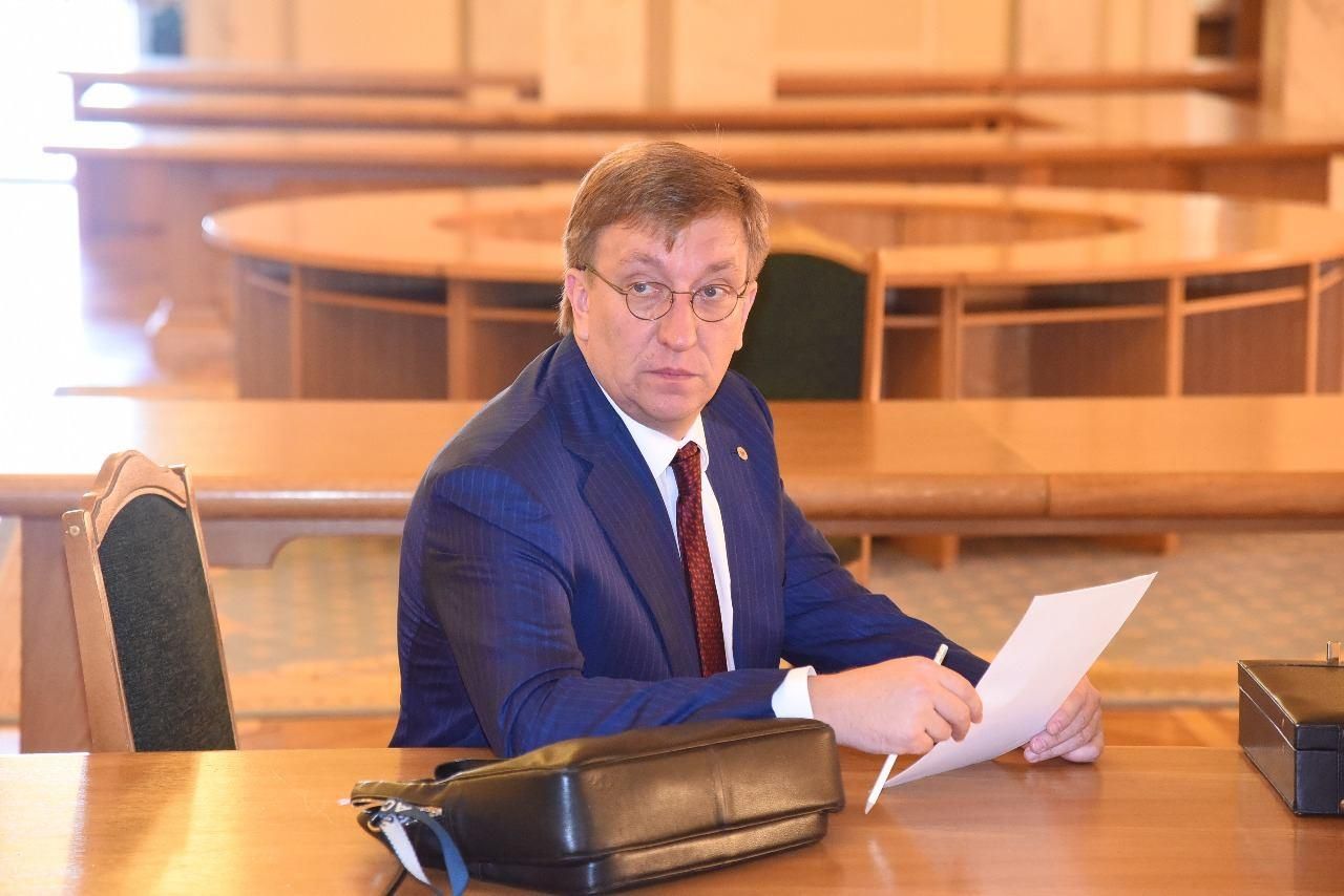 У Зеленского прокомментировали скандал вокруг назначения Бухарева