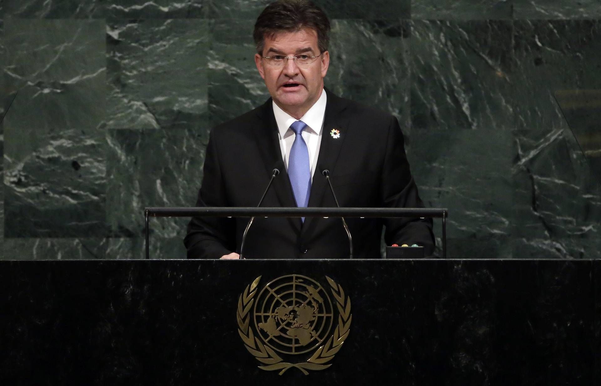 Глава ОБСЕ назвал шаги для урегулирования конфликта на Донбассе Глава ОБСЕ назвал шаги для урегулирования конфликта на Донбассе