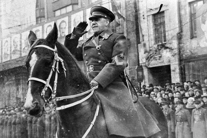 хто такий маршал Жуков біографія історія фото СРСР