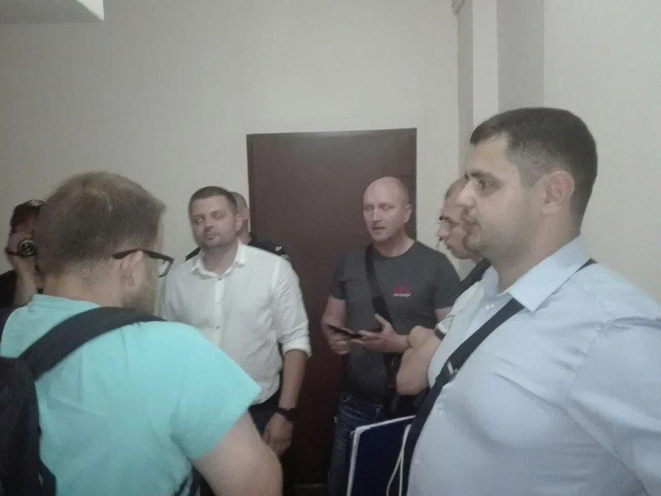 обшуки активісти повалення буста Жукову обшуки активісти повалення буста Жукову