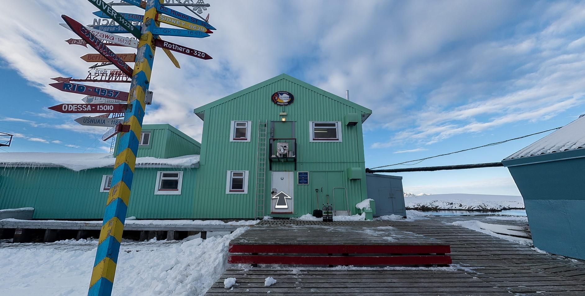 Из летней жары в снега Антарктики: 3D-экскурсия по станции "Академик Вернадский" – фото
