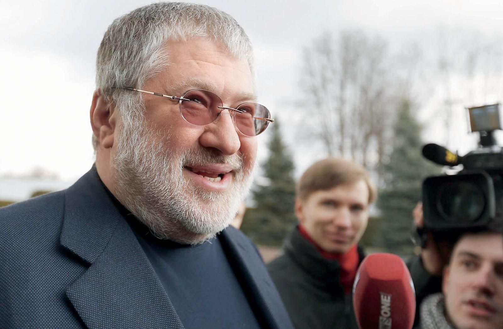 Суд обязал "Приватбанк" выплатить Коломойскому 25 миллионов Суд обязал "Приватбанк" выплатить Коломойскому 25 миллионов