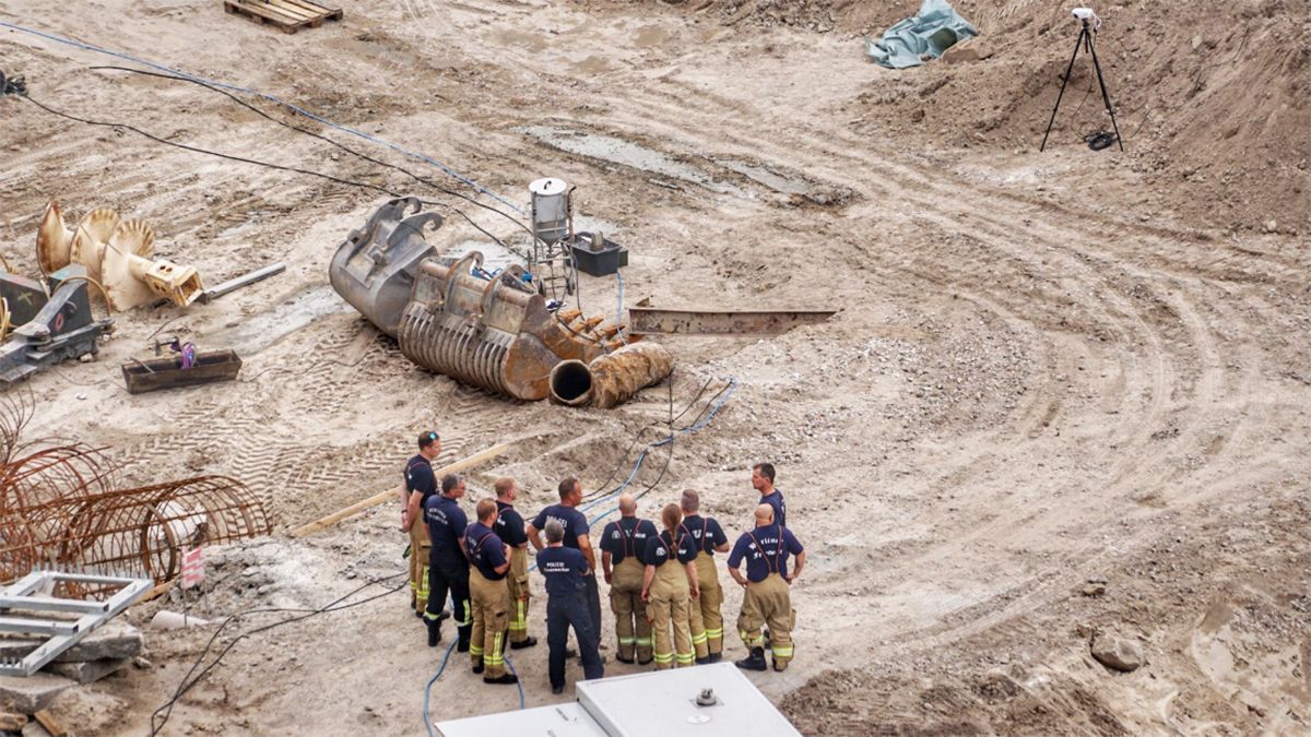 У Берліні знайшли авіабомбу часів Другої світової: евакуювали тисячі людей У Берліні знайшли авіабомбу часів Другої світової: евакуювали тисячі людей