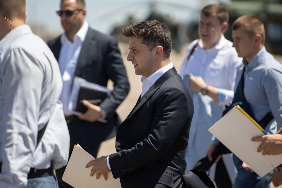 Зеленський анонсував реформи для бізнесу та "вливання" у Донбас Зеленський анонсував реформи для бізнесу та "вливання" у Донбас