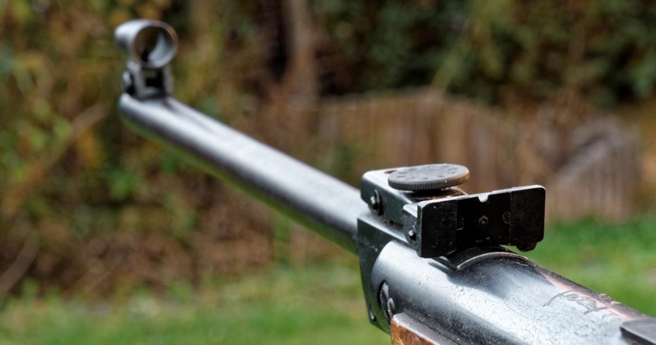 Жахлива смерть військового на Львівщині: його ненароком застрелив інший солдат Жахлива смерть військового на Львівщині: його ненароком застрелив інший солдат