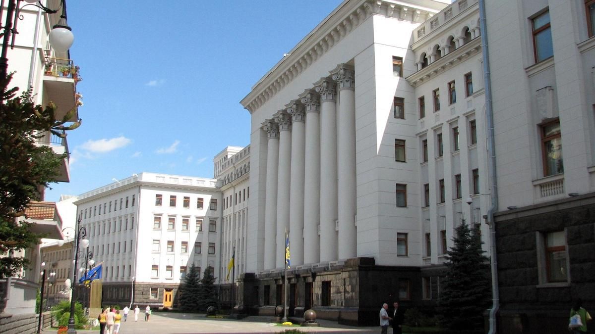 Команда Зеленского не передумала переезжать с Банковой Команда Зеленского не передумала переезжать с Банковой