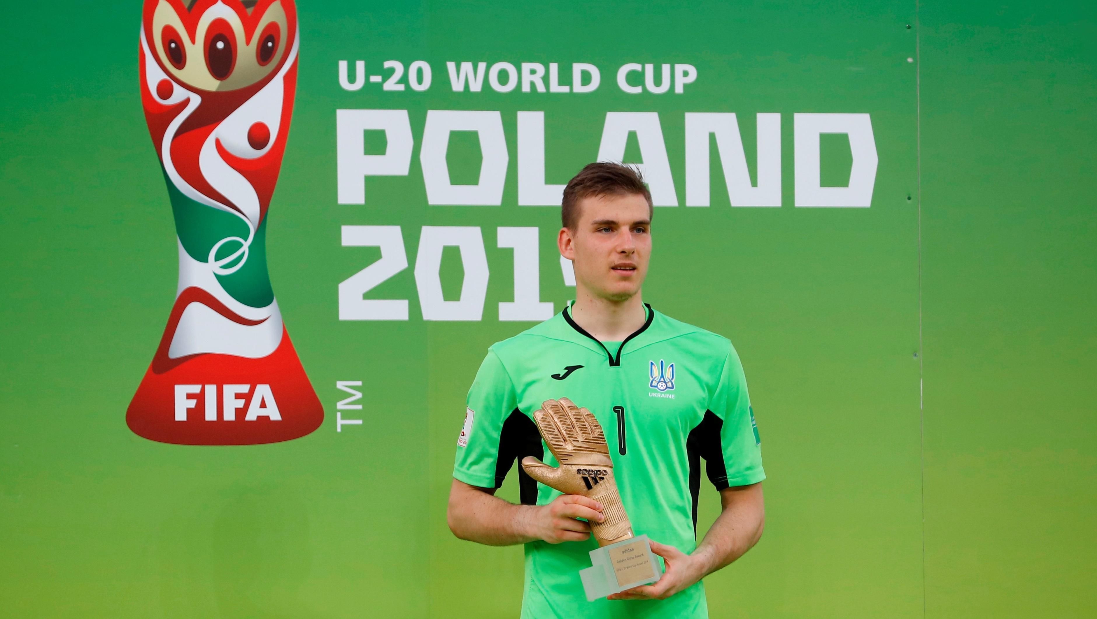 "Реал" привітав Луніна з перемогою на чемпіонаті світу U-20