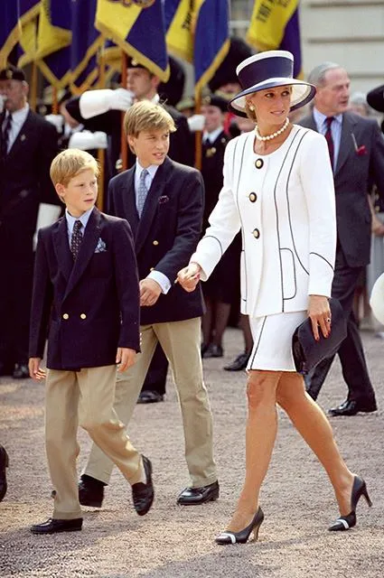 Принцеса Діана у 1995 році Принцеса Діана у 1995 році