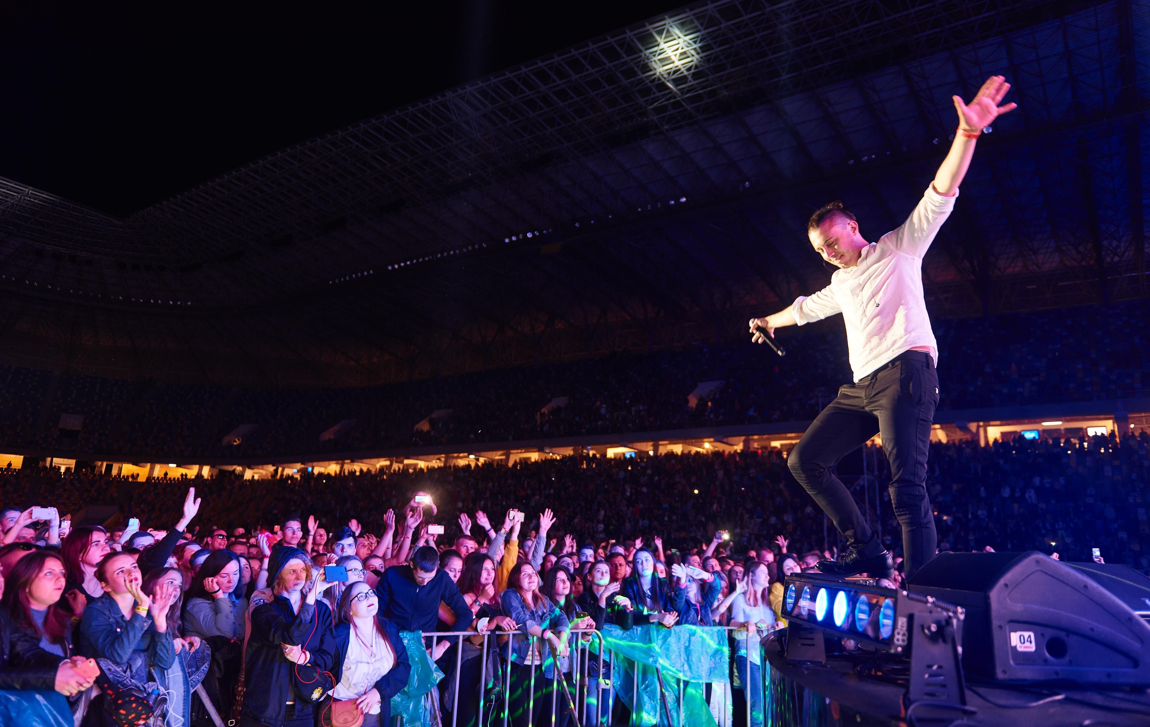 Екватор стадіонного туру "Антитіл": емоційні фото та відео з концертів Екватор стадіонного туру "Антитіл": емоційні фото та відео з концертів