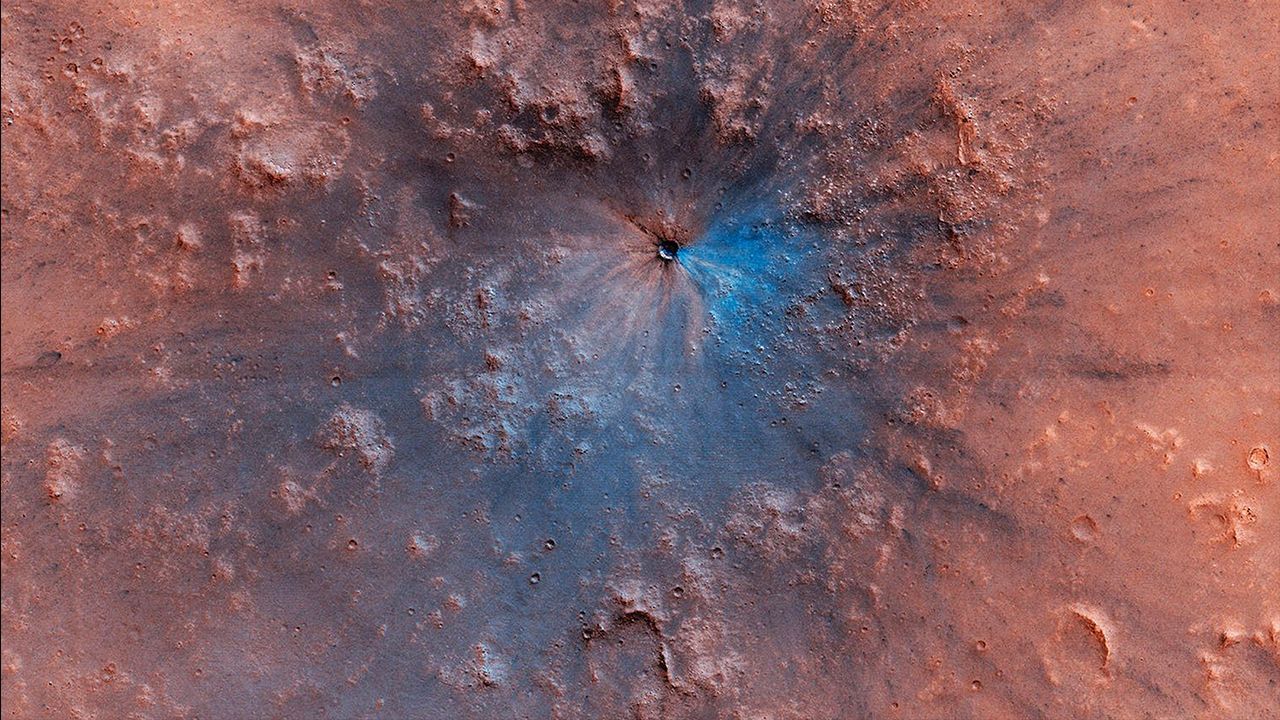 Як виглядає новостворений кратер на Марсі: фото
