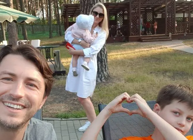 Сергій Притула з сім'єю 