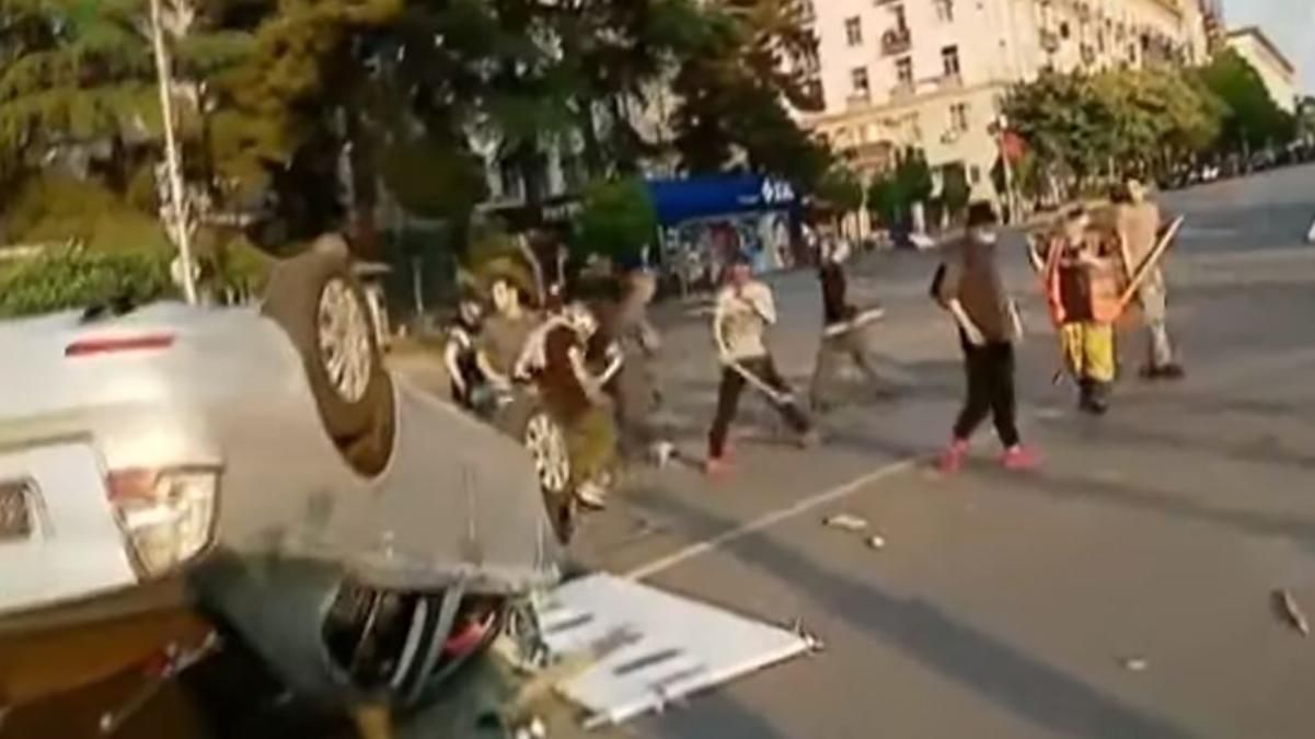 Антиросійські протести у Грузії: у центрі Тбілісі з новою силою спалахнули заворушення – відео 