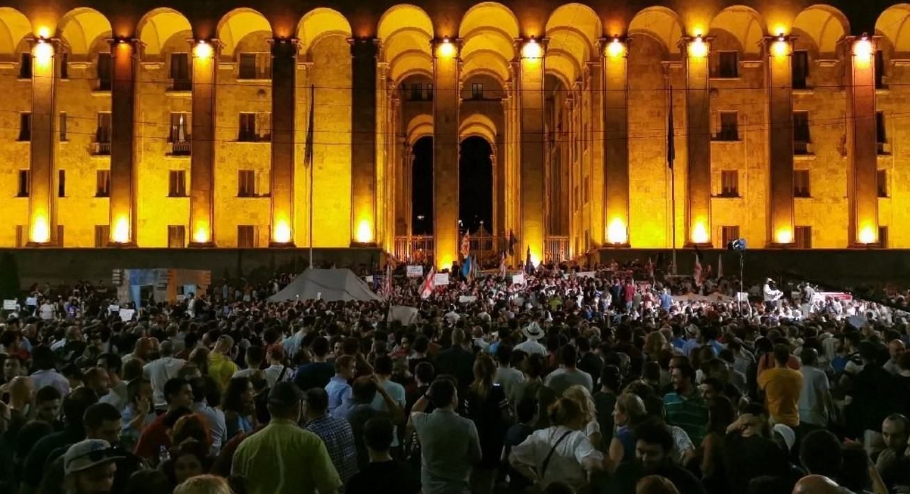 Антиросійські протести у Грузії: США, ЄС і Британія озвучили свою позицію Антиросійські протести у Грузії: США, ЄС і Британія озвучили свою позицію