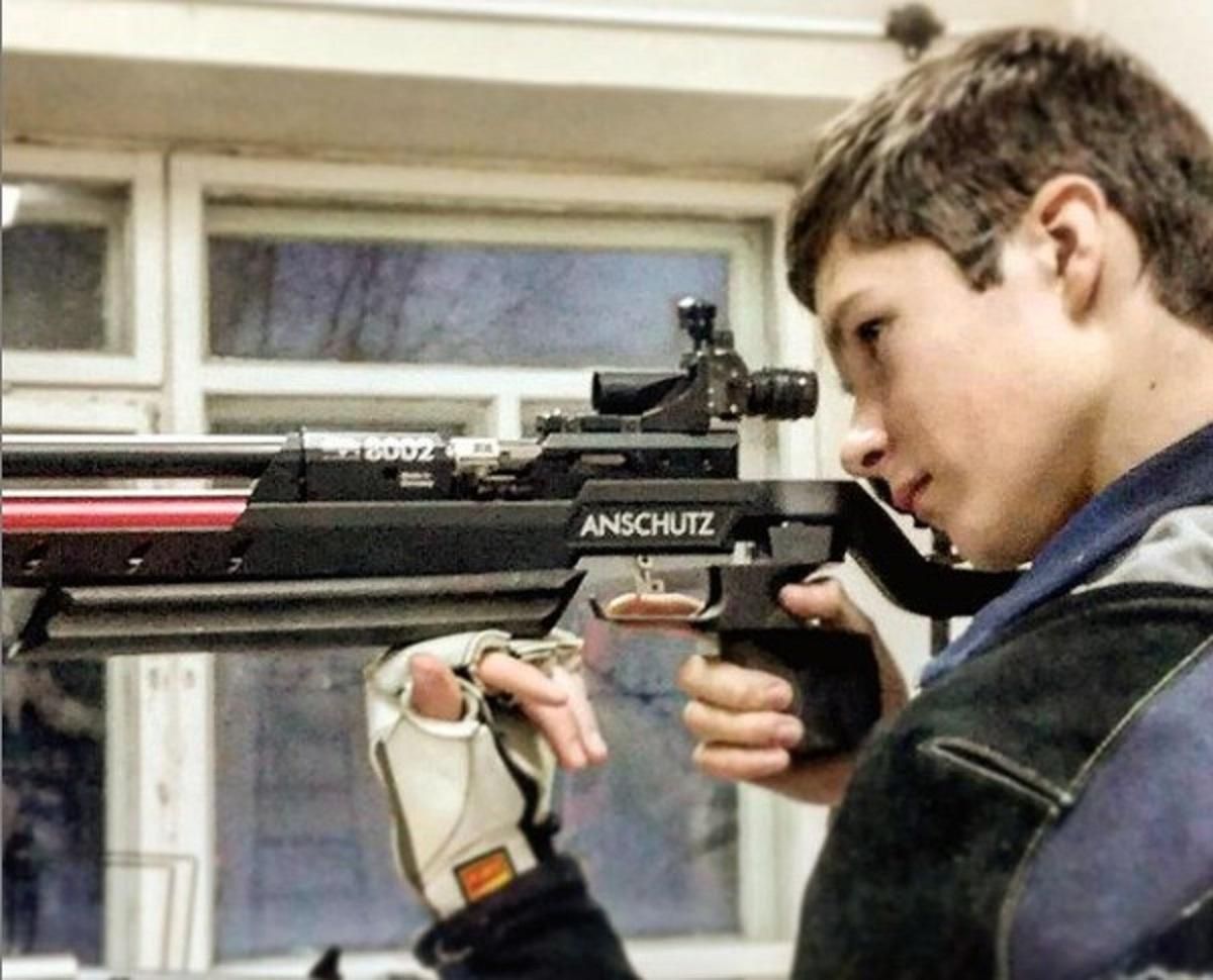 Школяр Путін у Росії отримав найвищі бали з трьох предметів на Єдиному держіспиті: фото Школяр Путін у Росії отримав найвищі бали з трьох предметів на Єдиному держіспиті: фото