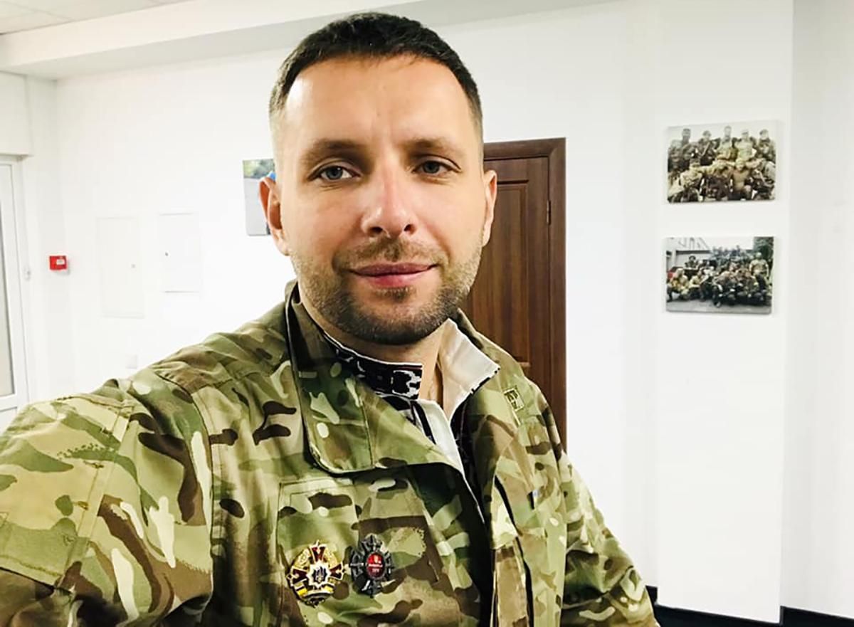 Парасюк подає до суду через відмову ЦВК реєструвати його кандидатом у нардепи Парасюк подає до суду через відмову ЦВК реєструвати його кандидатом у нардепи