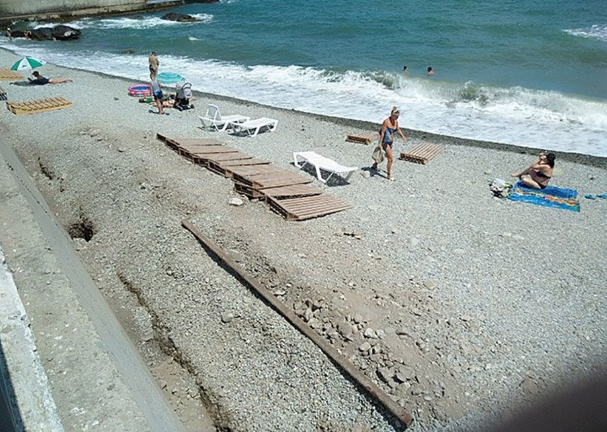 Курортний сезон в окупованому Криму таки провалився: промовисті фото Курортний сезон в окупованому Криму таки провалився: промовисті фото