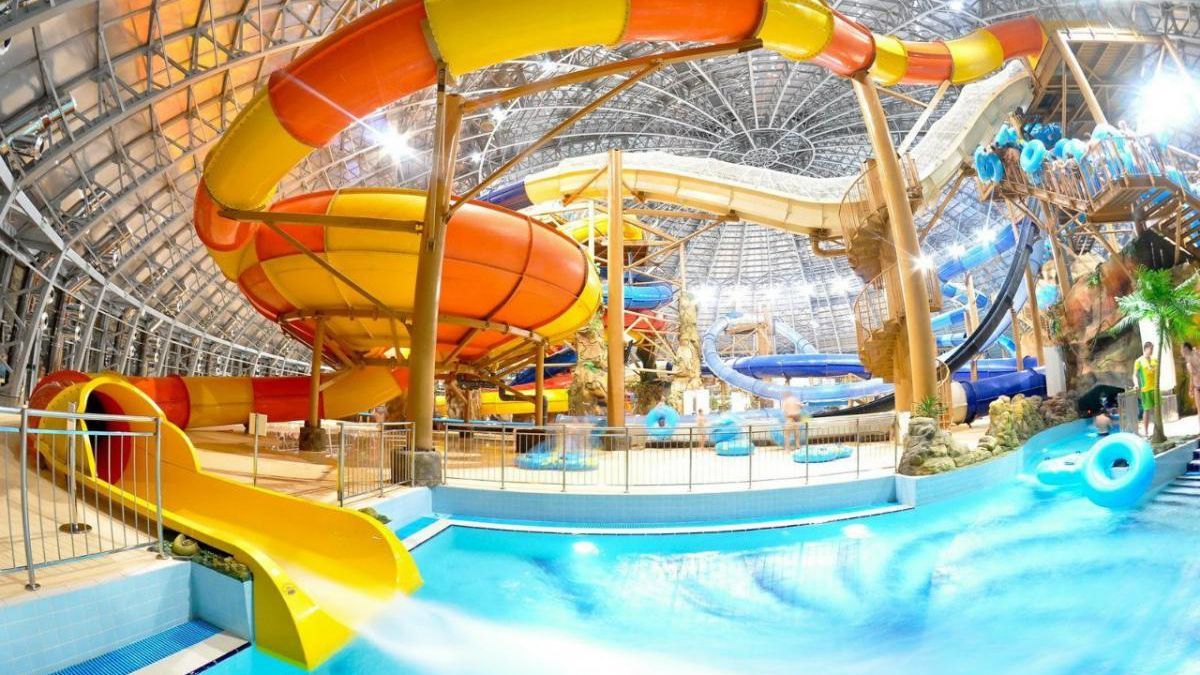 В Ужгороді 6-річна дитина втопилась в аквапарку В Ужгороді 6-річна дитина втопилась в аквапарку