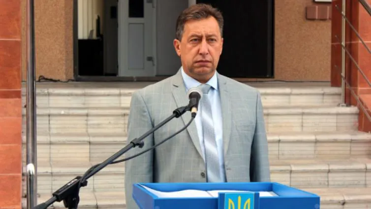 Комарницький Комарницький