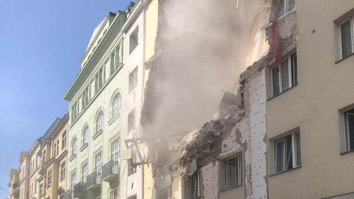 Внаслідок потужного вибуху у Відні на перехожих обвалився п'ятиповерховий будинок: перші фото 