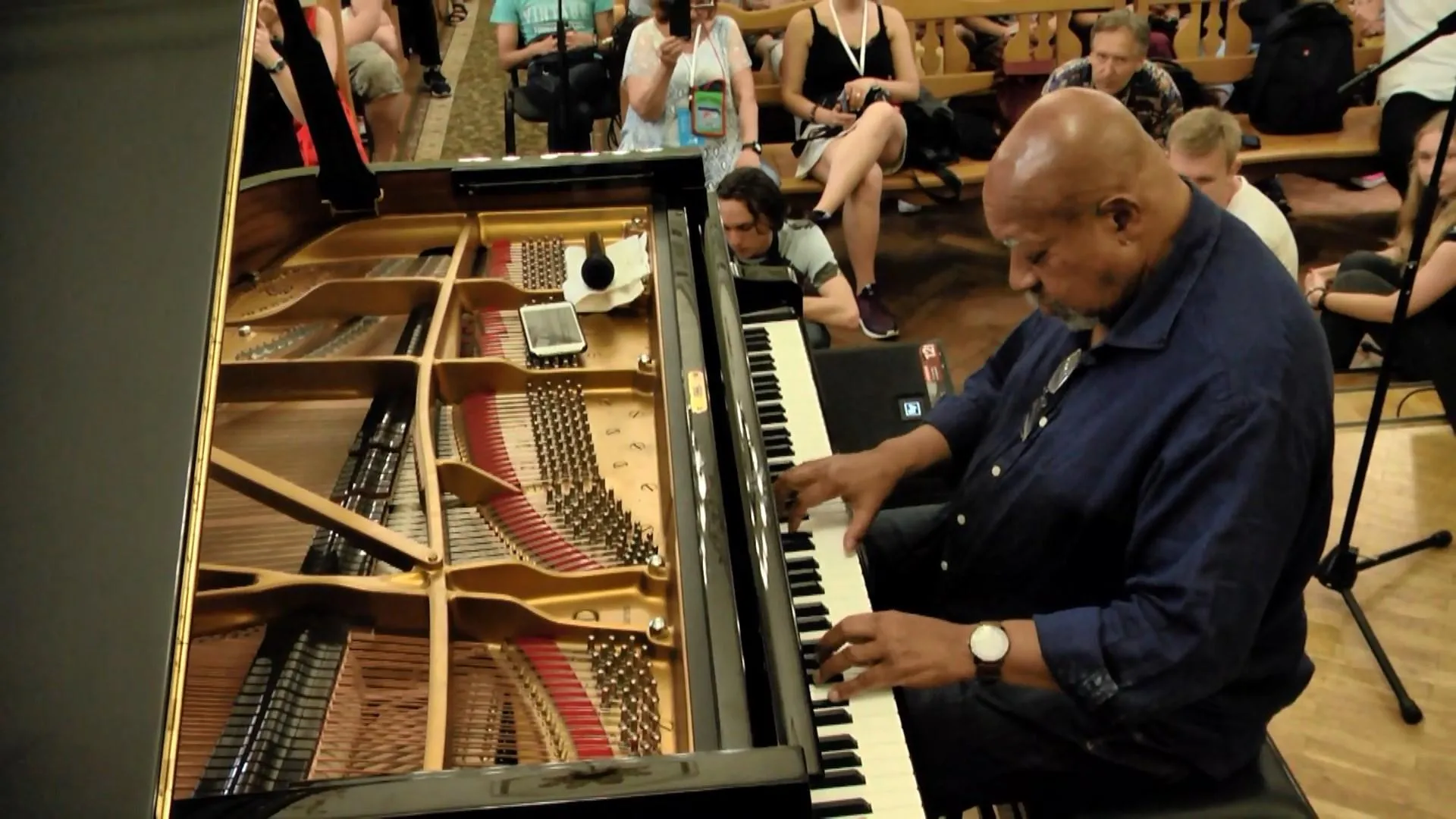 Кенні Баррон Кенні Баррон