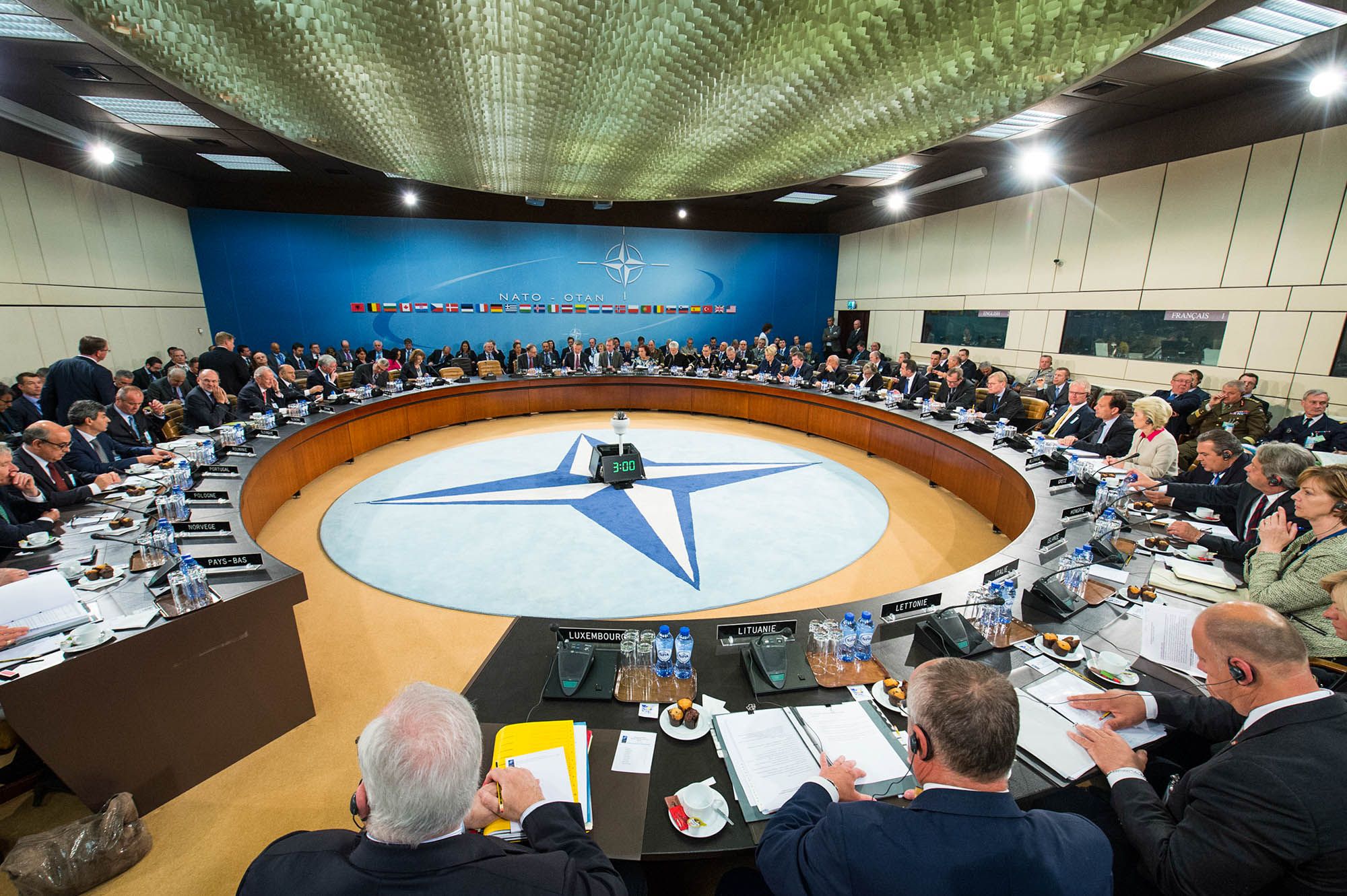 Що говорили про Україну та Росію: зустріч в штаб-квартирі НАТО Що говорили про Україну та Росію: зустріч в штаб-квартирі НАТО