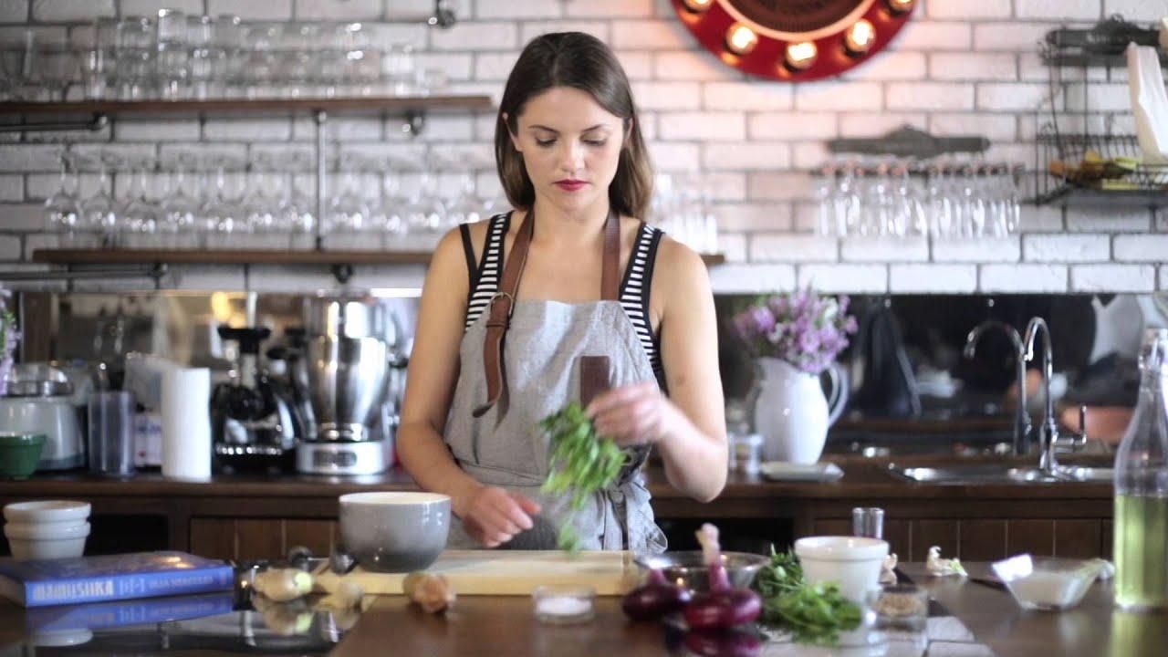 Українка, яка закохала британців у свою національну кухню Українка, яка закохала британців у свою національну кухню