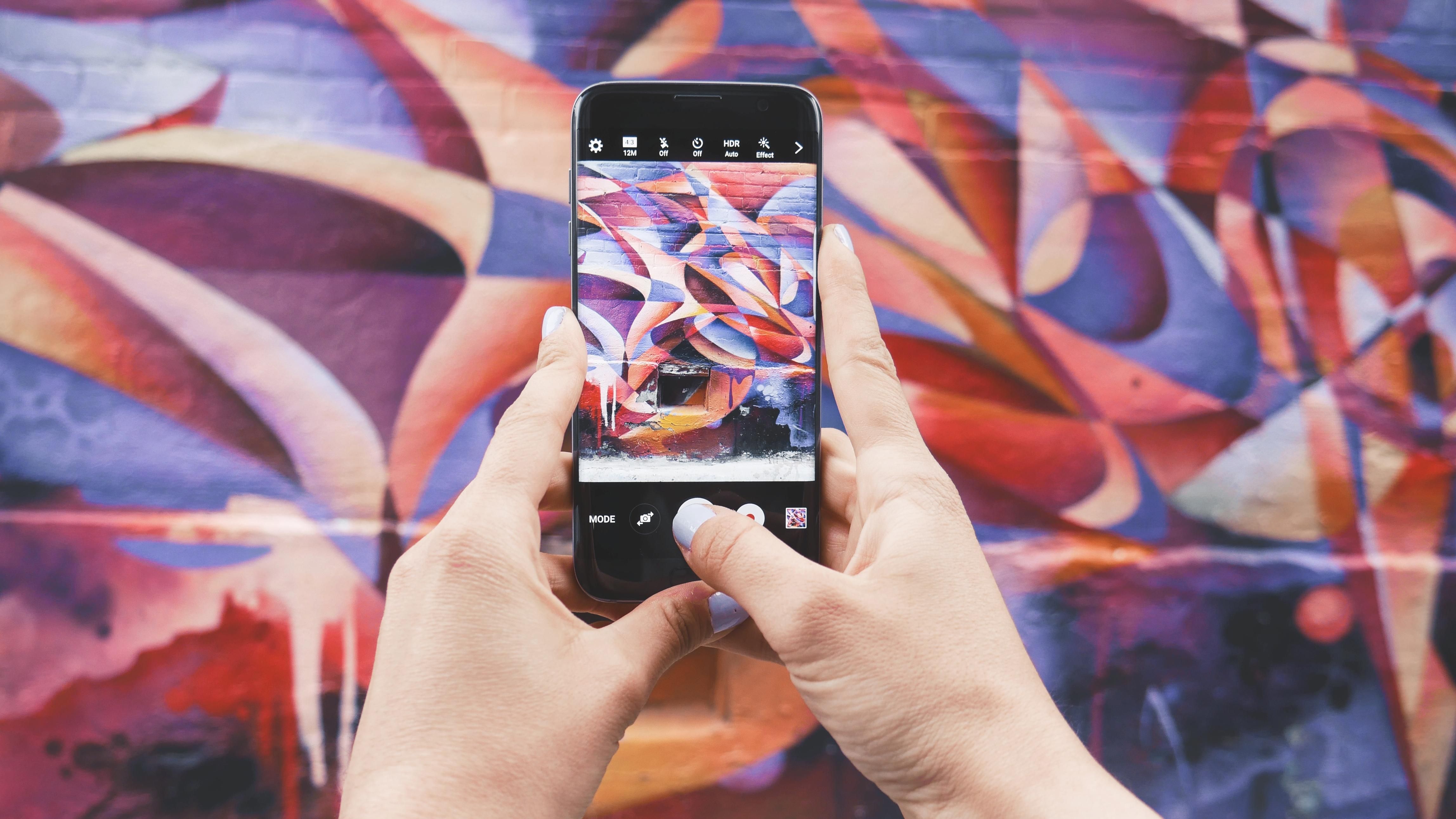 Выпустили новое приложение для "удаления" людей с фото Выпустили новое приложение для "удаления" людей с фото