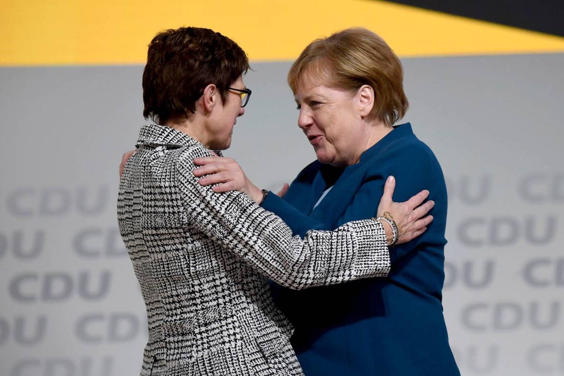 Наступниця Меркель Крамп-Карренбауер раптово змінила позицію щодо Росії Наступниця Меркель Крамп-Карренбауер раптово змінила позицію щодо Росії