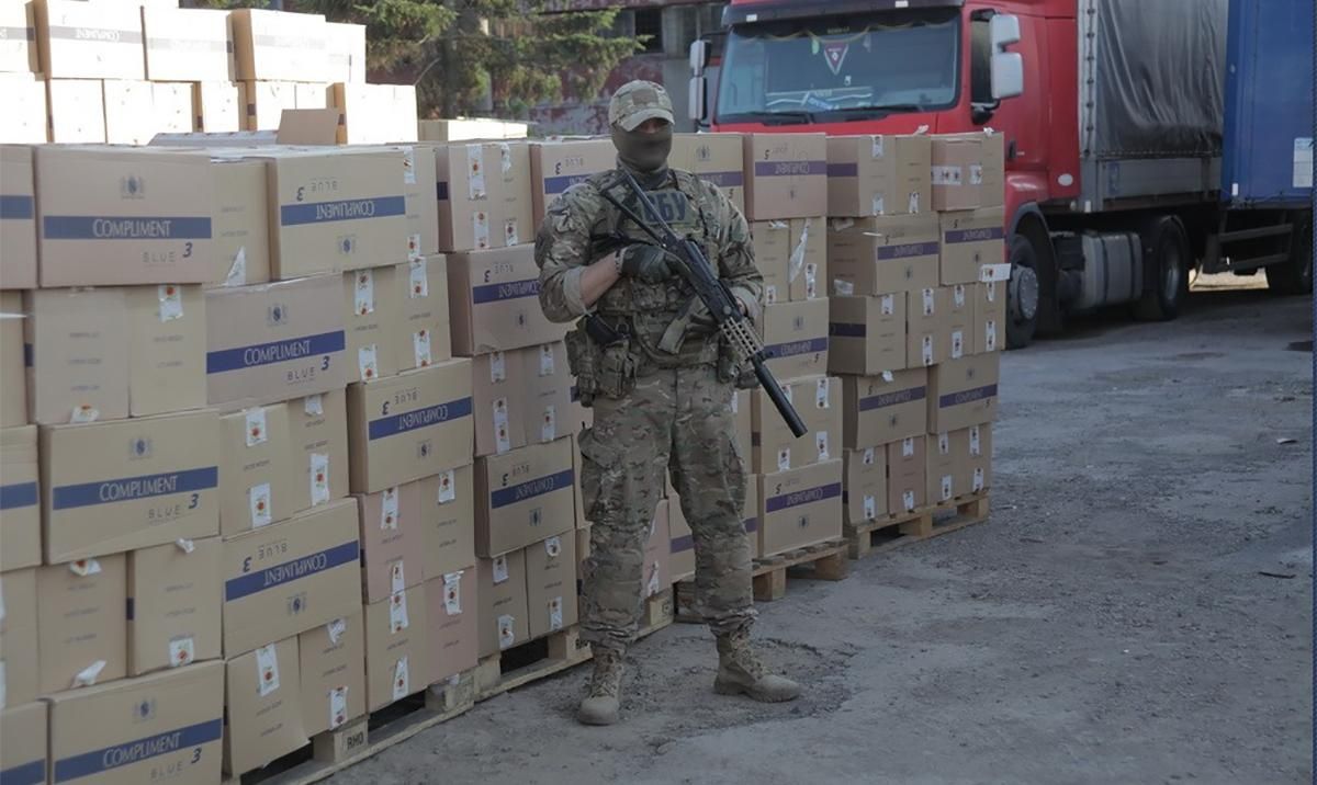 СБУ вилучила найбільшу в історії України партію контрабандних цигарок: фото та відео СБУ вилучила найбільшу в історії України партію контрабандних цигарок: фото та відео