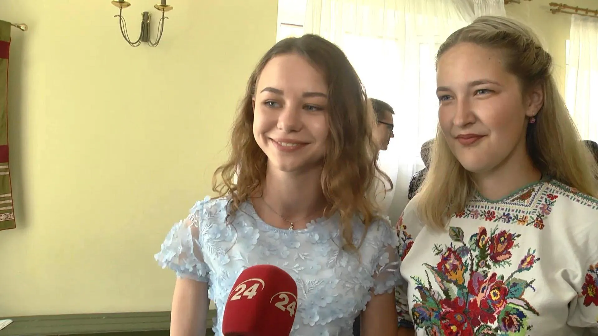 Випускниці Випускниці