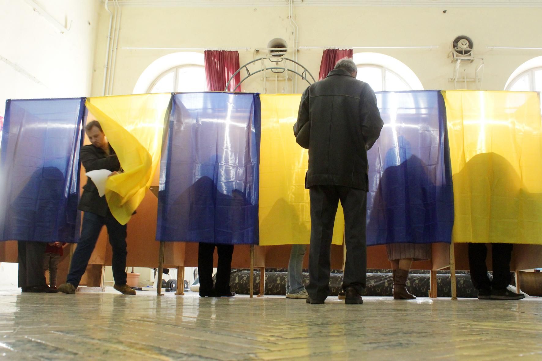 Дарт Вейдер, прихильники Януковича та скандальний блогер: що потрібно знати про мажоритарників - 30 червня 2019 - Телеканал новин 24 Дарт Вейдер, прихильники Януковича та скандальний блогер: що потрібно знати про мажоритарників - 30 червня 2019 - Телеканал новин 24