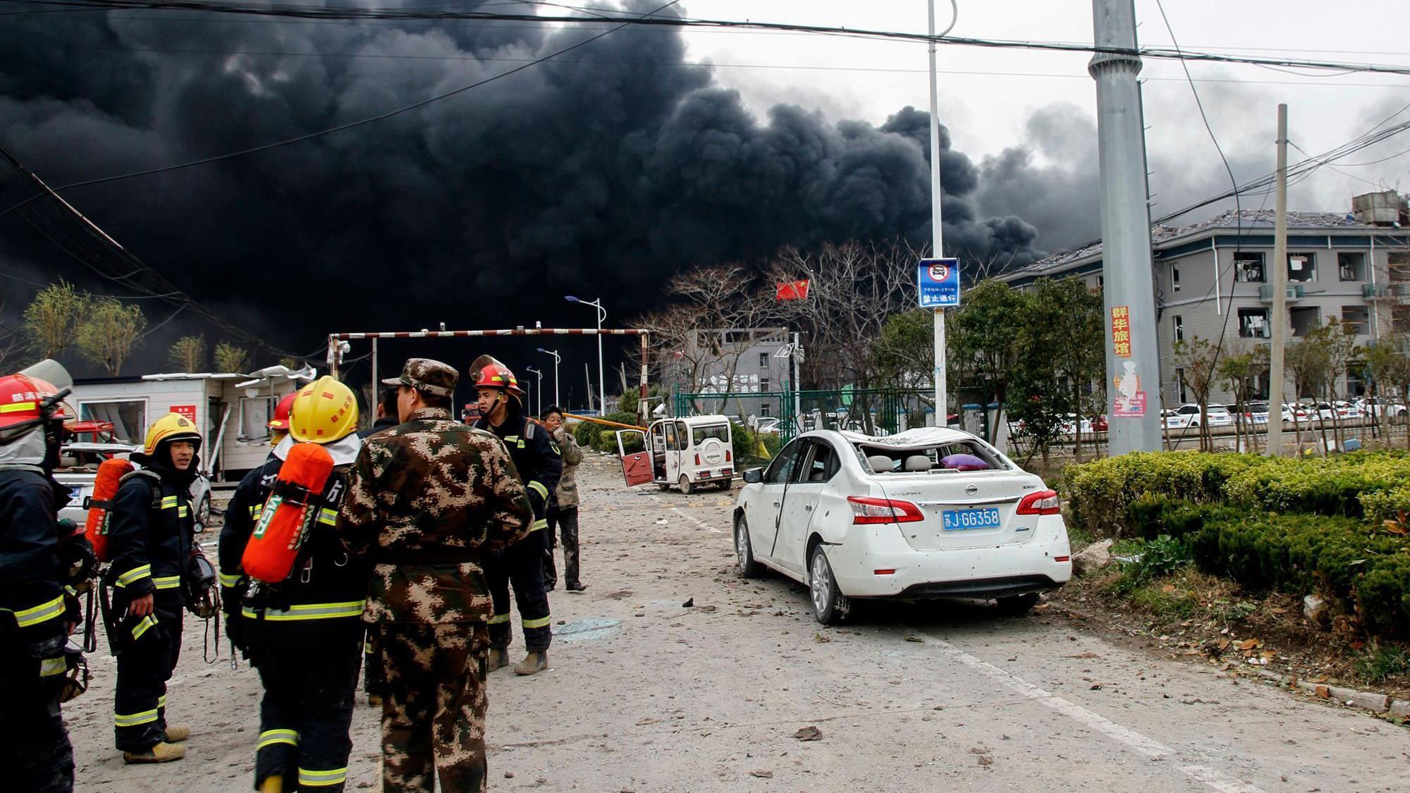 У Китаї на хімзаводі стався вибух: є загиблі та поранені