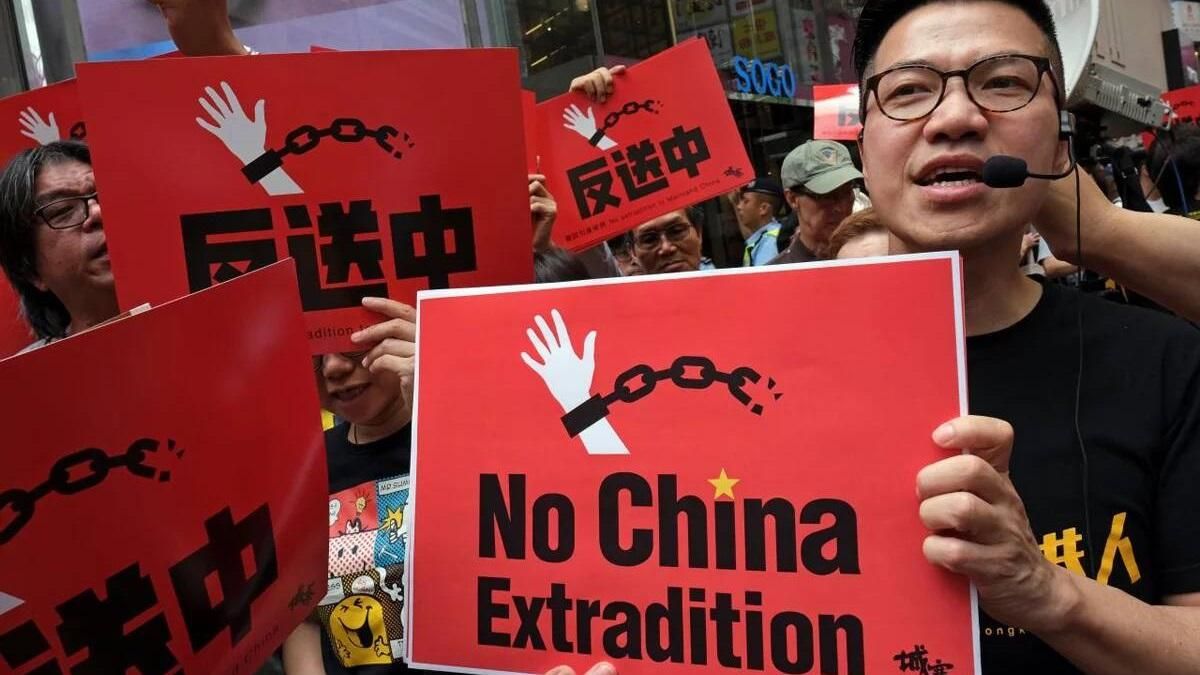 Власти Гонконга отказалась от скандального закона об экстрадиции Власти Гонконга отказалась от скандального закона об экстрадиции