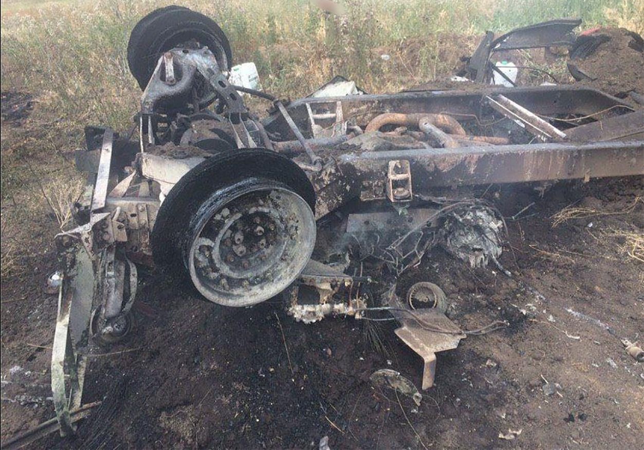 Обстріл санітарного автомобіля на Донбасі: з'явилися фото з місця трагедії