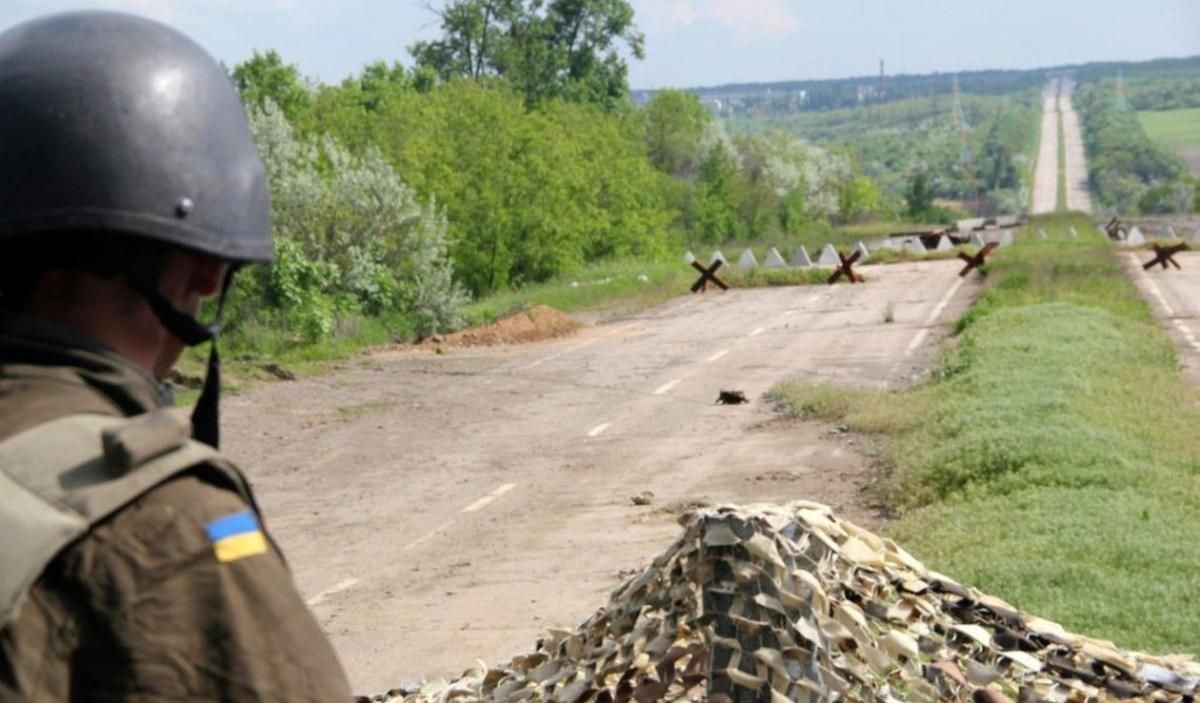 В Станице Луганской переодетые боевики выдают себя за местных жителей