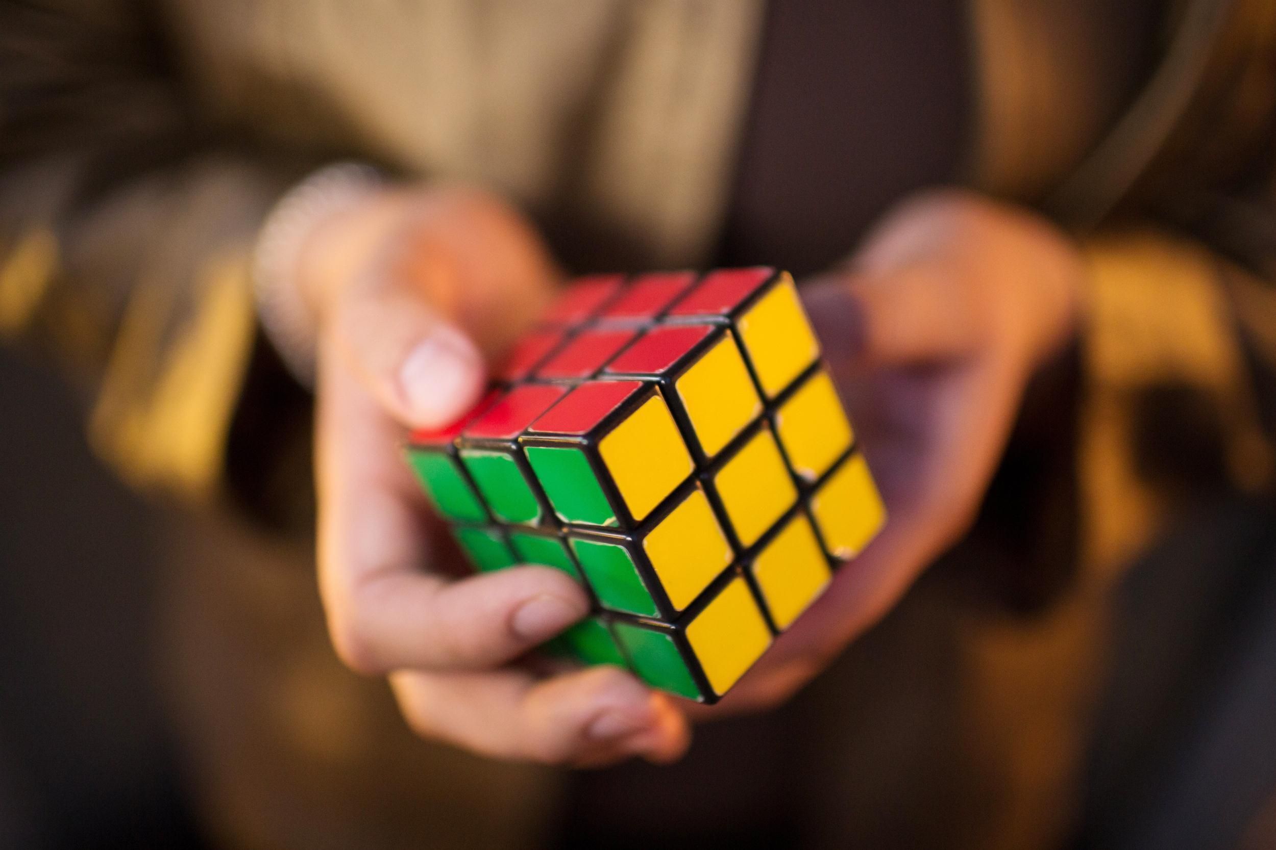 Як зібрати кубик Рубіка - поетапно, відео інструкції